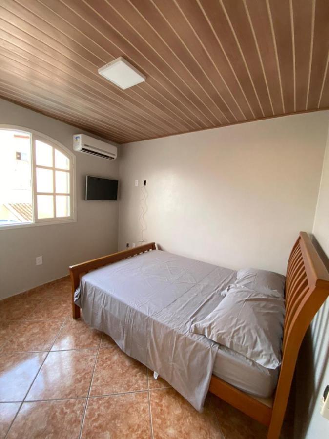 הוילה Casa Com Piscina Em אריאל דו קאבו מראה חיצוני תמונה
